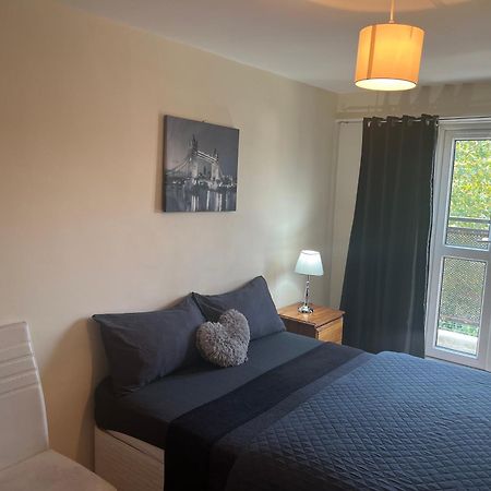 Wilmot Close London Bagian luar foto