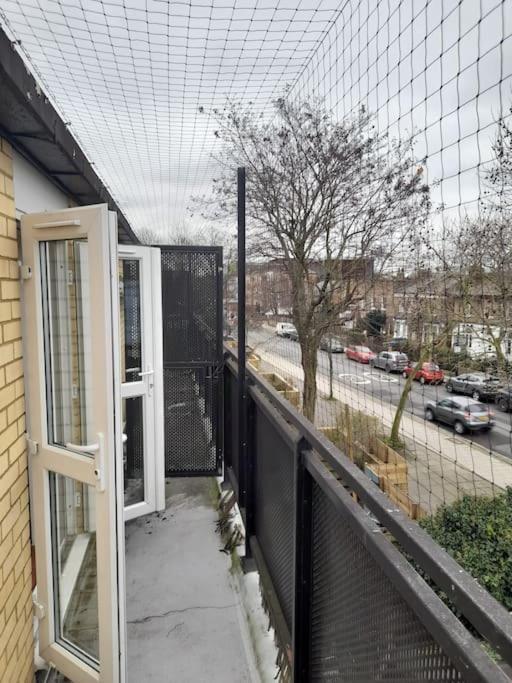 Wilmot Close London Bagian luar foto