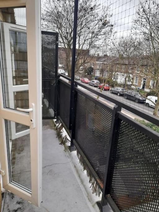 Wilmot Close London Bagian luar foto