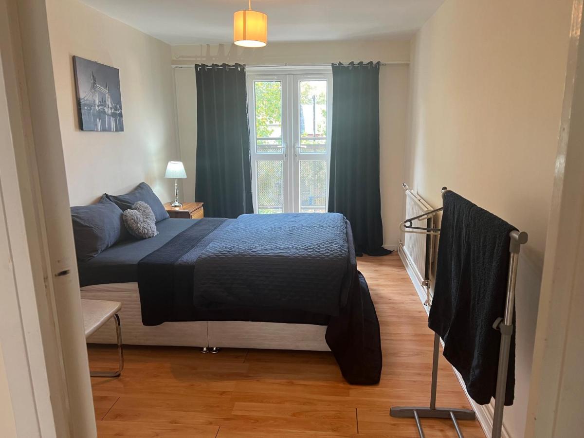 Wilmot Close London Bagian luar foto